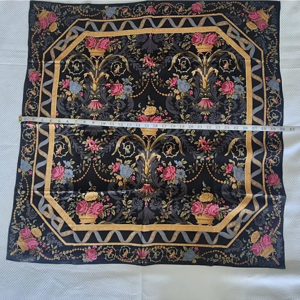 Liz Claiborne 100% silk flora collectivist l scrave